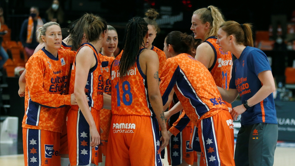 Charla técnica del Valencia Basket Femenino