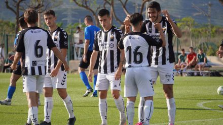 Celebración Castellón B contra Vila d'Onda