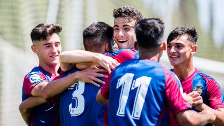 Celebración gol Levante DHJ contra Archena