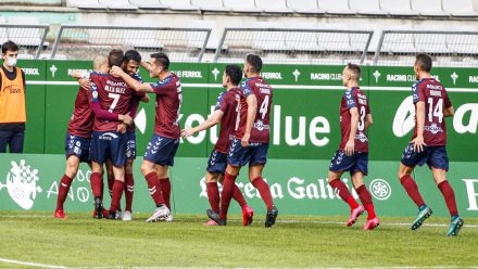 Charles seguirá en el Pontevedra y pide perdón a la afición