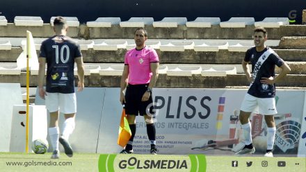 Córner SC Requena contra Atlético Benimar