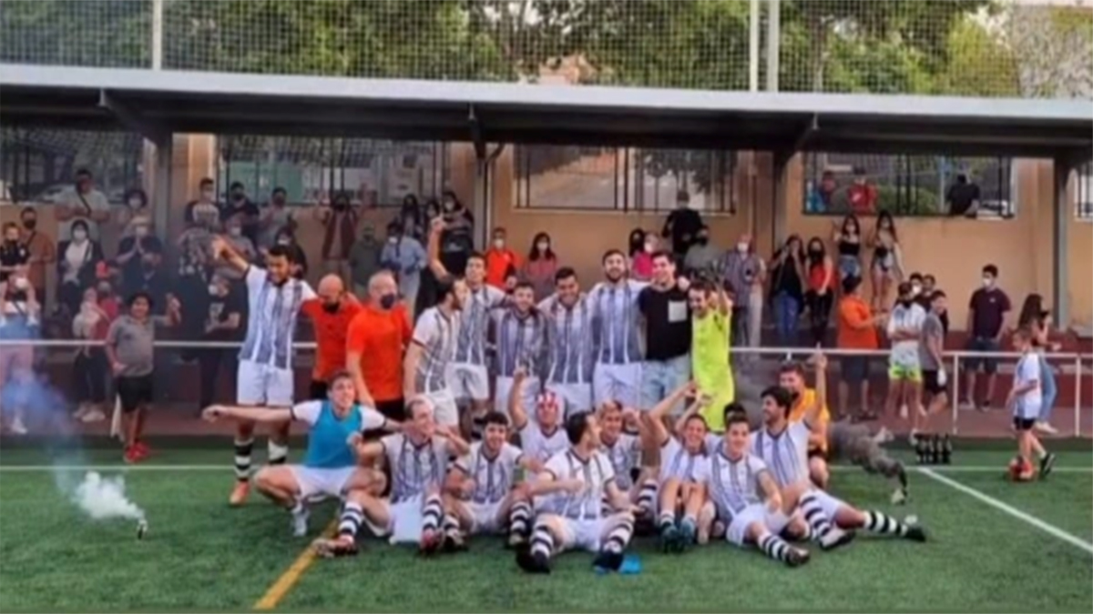 Tres clubes ya celebran el ascenso a Primera Regional Golsmedia