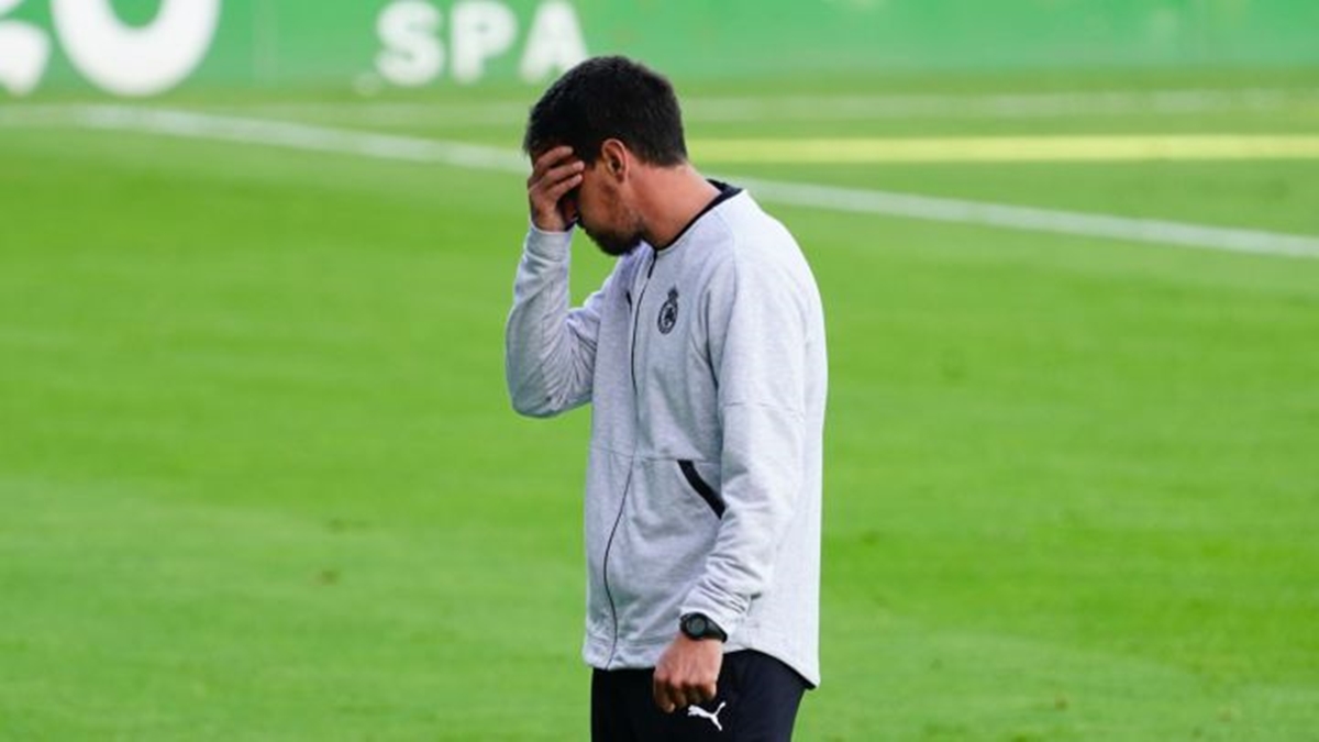 Aritz Solabarrieta desolado durante un partido