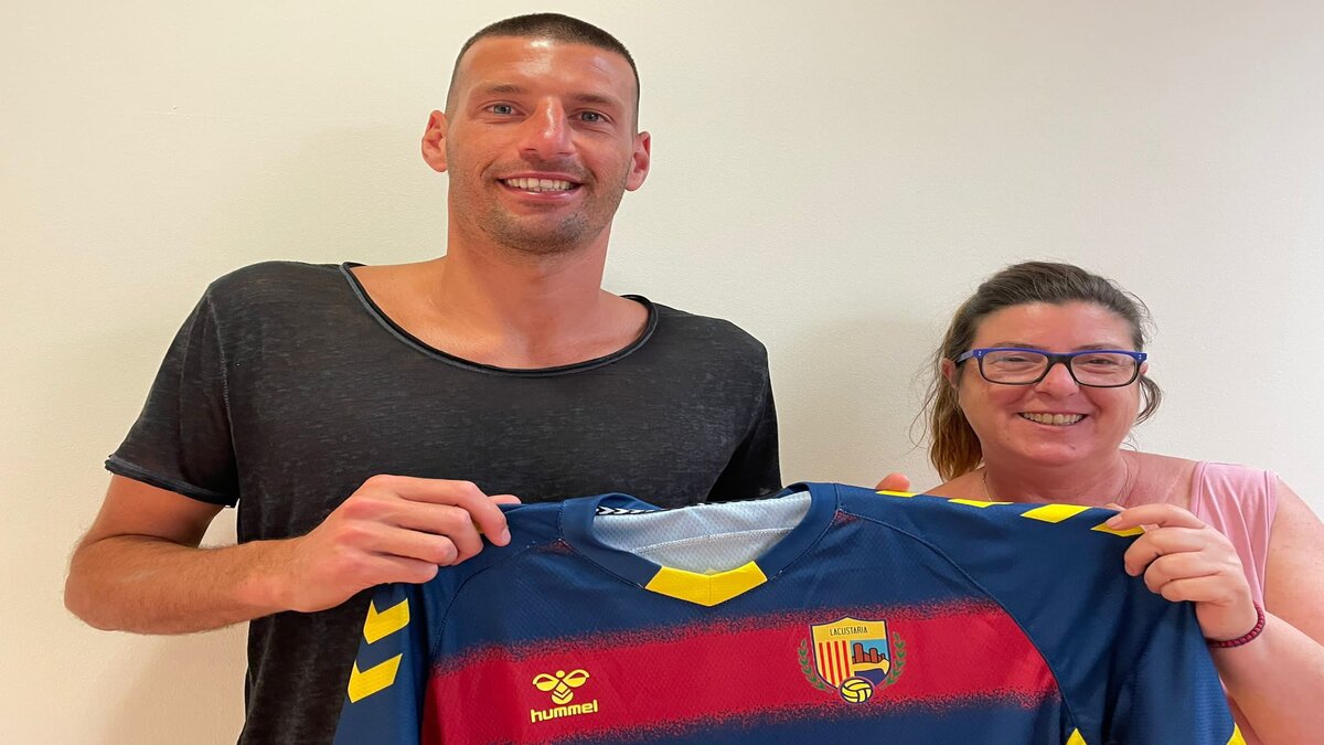 Perone fichaje llagostera