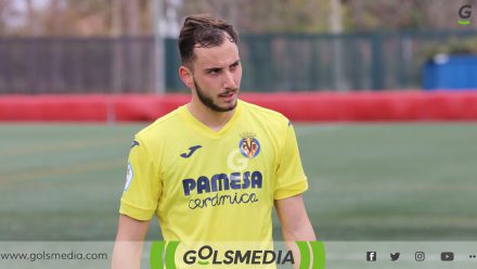 Jugador Villarreal C contra Recambios Colón