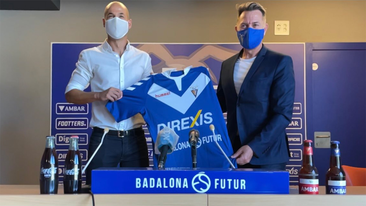 Nacho Alfonso y el presidente del Badalona