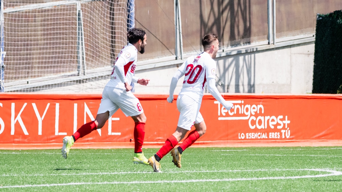 Jugadores UD San Sebastián de los Reyes celebracion