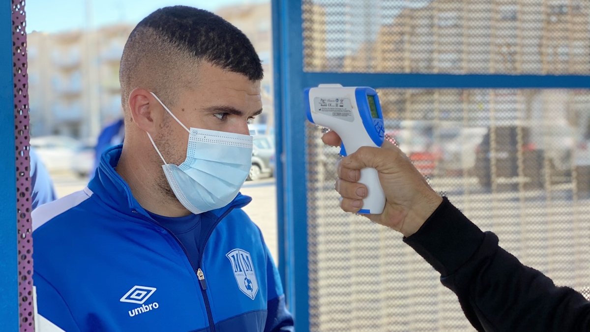 Juanlu toma de temperatura Mar Menor
