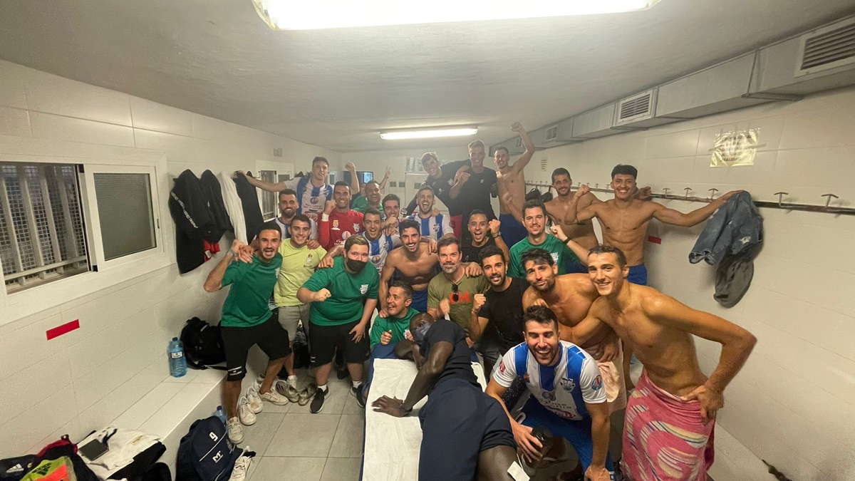 Celebración victoria Crevillente contra Betis