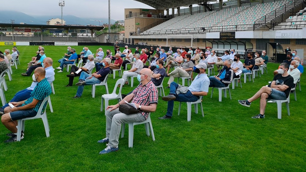 reunión-socios-real-irun