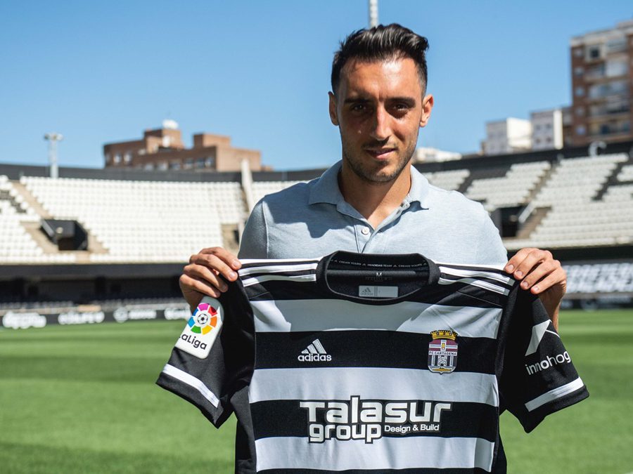 El Ce Sabadell Firma A Un Medio Con 7 Campanas De Experiencia En Laliga Smartbank Golsmedia