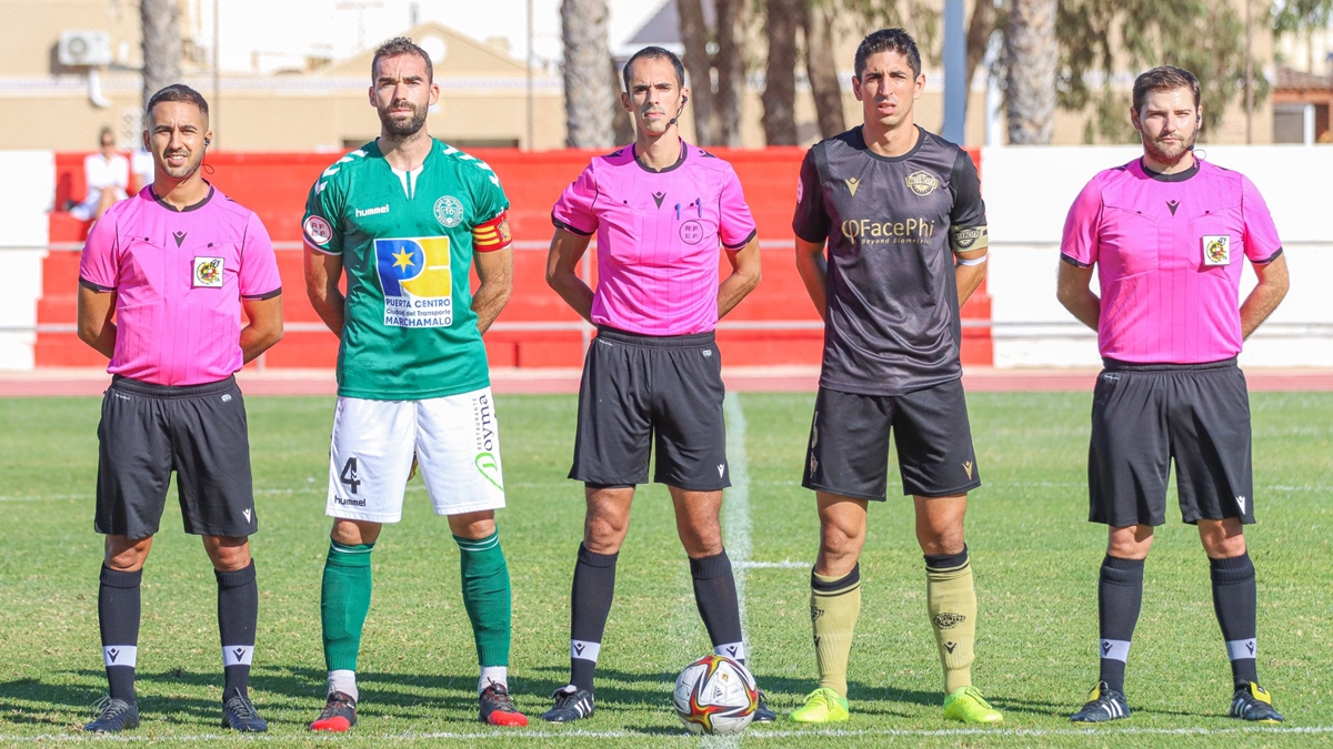 Foto capitanes CD Marchamalo y CF Intercity