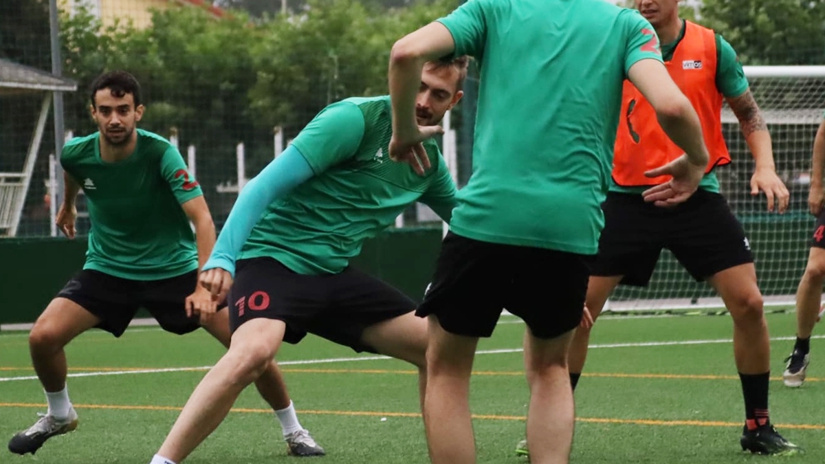 Sergio de Cos entrenamiento CF Vimenor