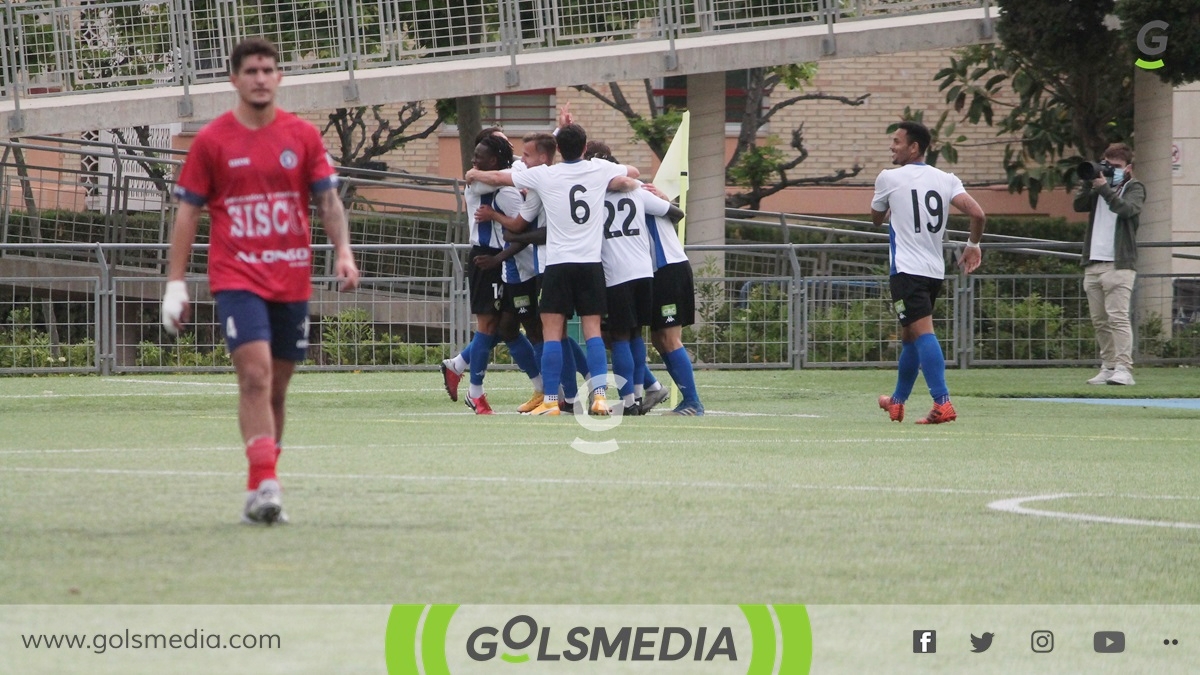 Jugadores Hércules CF celebran un gol