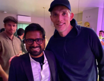 Anuj Gupta con Tuchel