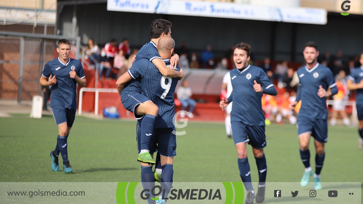 Jugadores Gandia celebrando gol