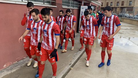 Jugadores Atlético Bembibre salen vestuario