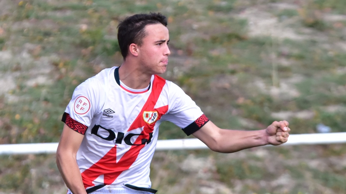 José Luis Moreno celebra un gol