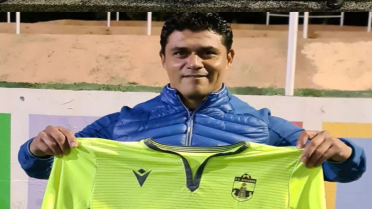 Víctor Chaires CF Benidorm