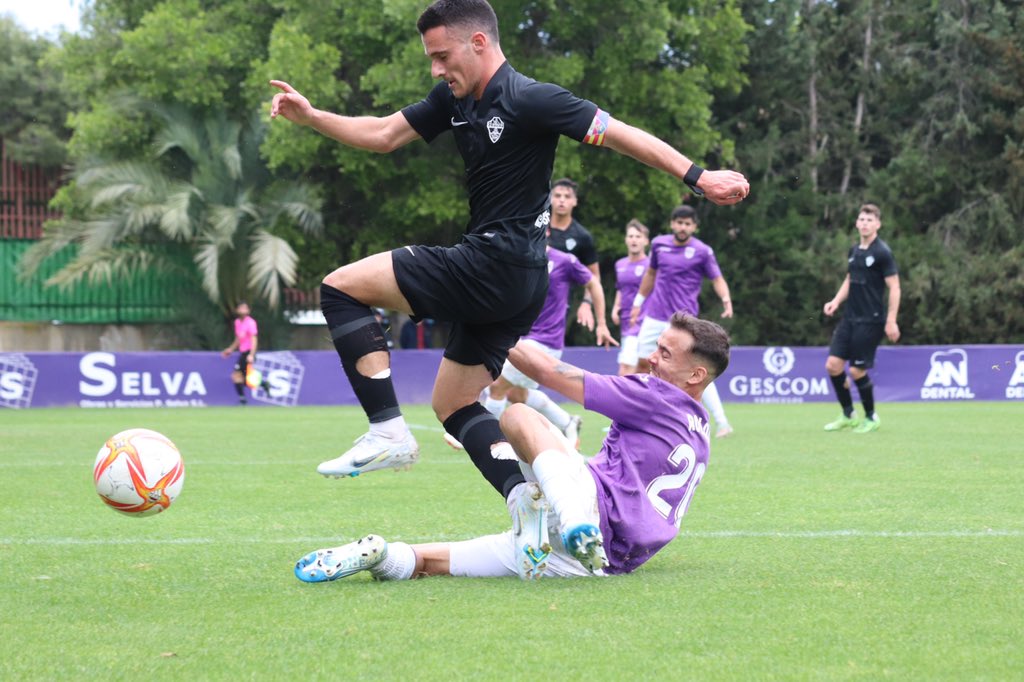 Diego Bri recibe una entrada