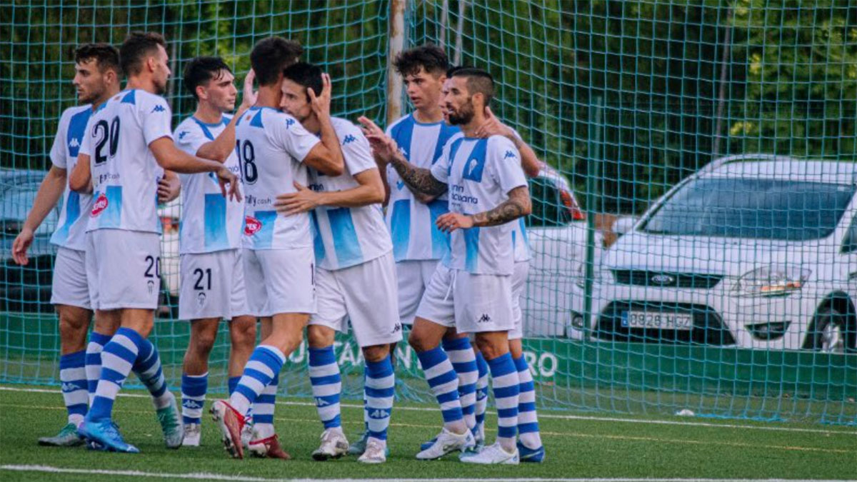 cd alcoyano celebrando gol