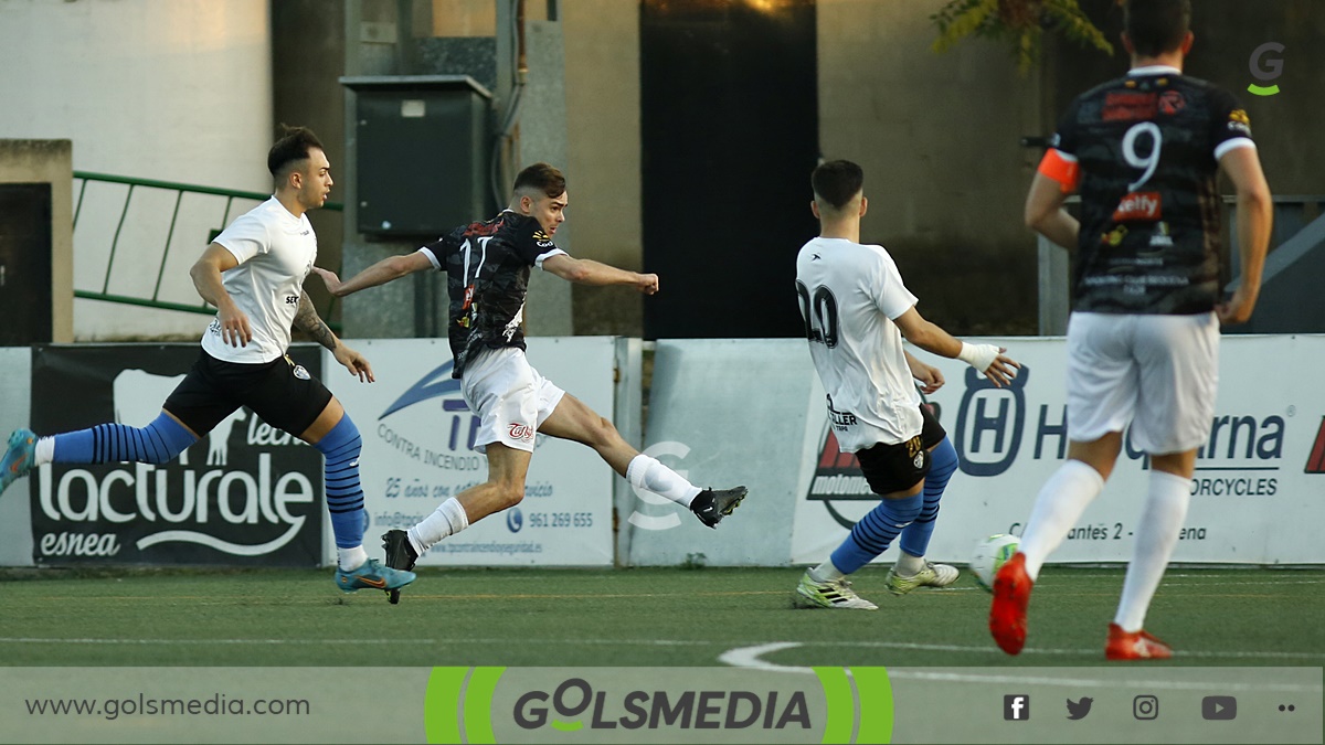 SC Requena vs San Antonio de Benagéber.