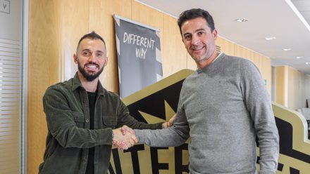 Emre Çolak con Jorge López CF Intercity