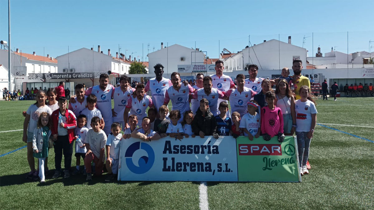 Los jugadores campeones del AD Llerenense. Foto: AD Llerenense.