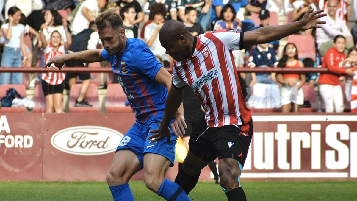 Partido Logroñés ante Eldense