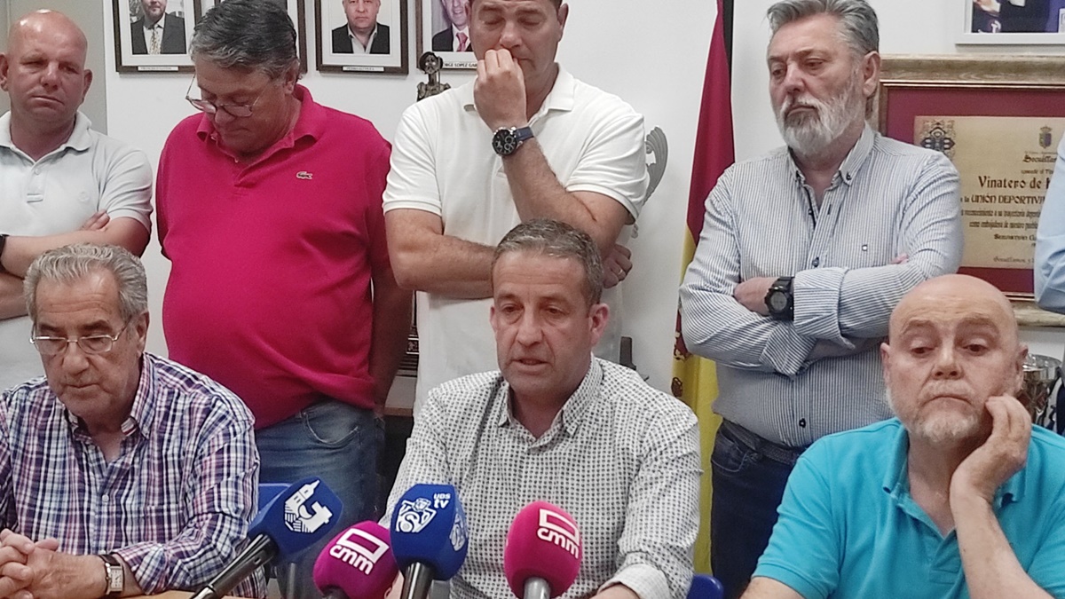 Jordi López y su junta directiva