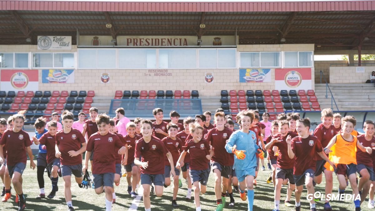 Un entrenament de l´escola del CD Utiel.