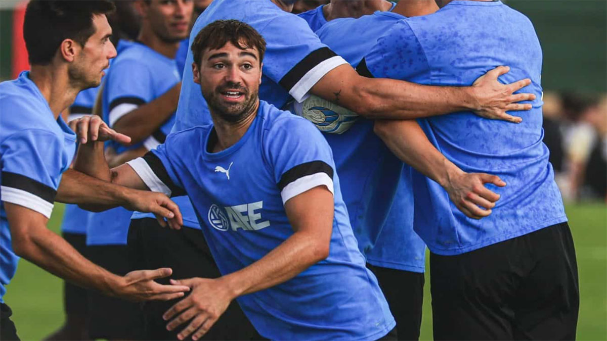 Raúl Juliá, mediapunta en la Selección AFE. Foto: AFE.