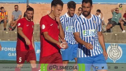 Vicente Cervera, jugador del Silla CF.