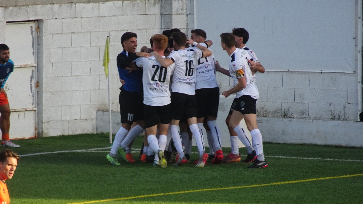 Celebración gol del Ontinyent