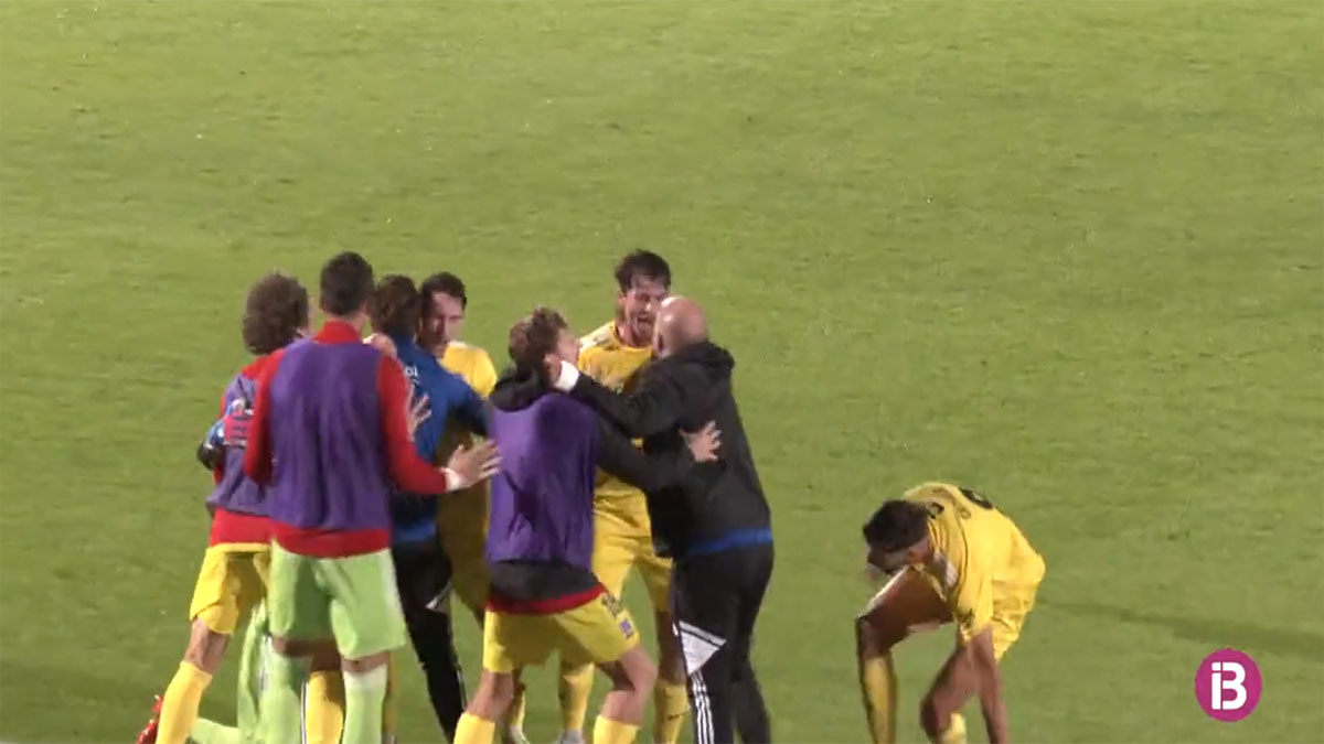 celebración gol formentera