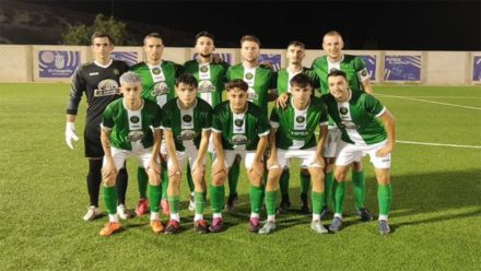 El once del Novelda Unión en la visita a El Campello.