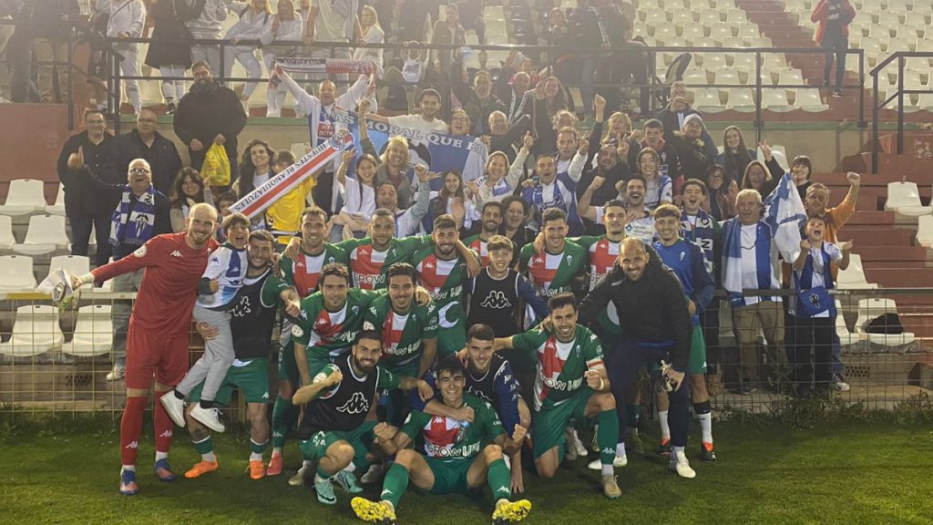 El CD Alcoyano Saca Las Garras En El Romano - Golsmedia