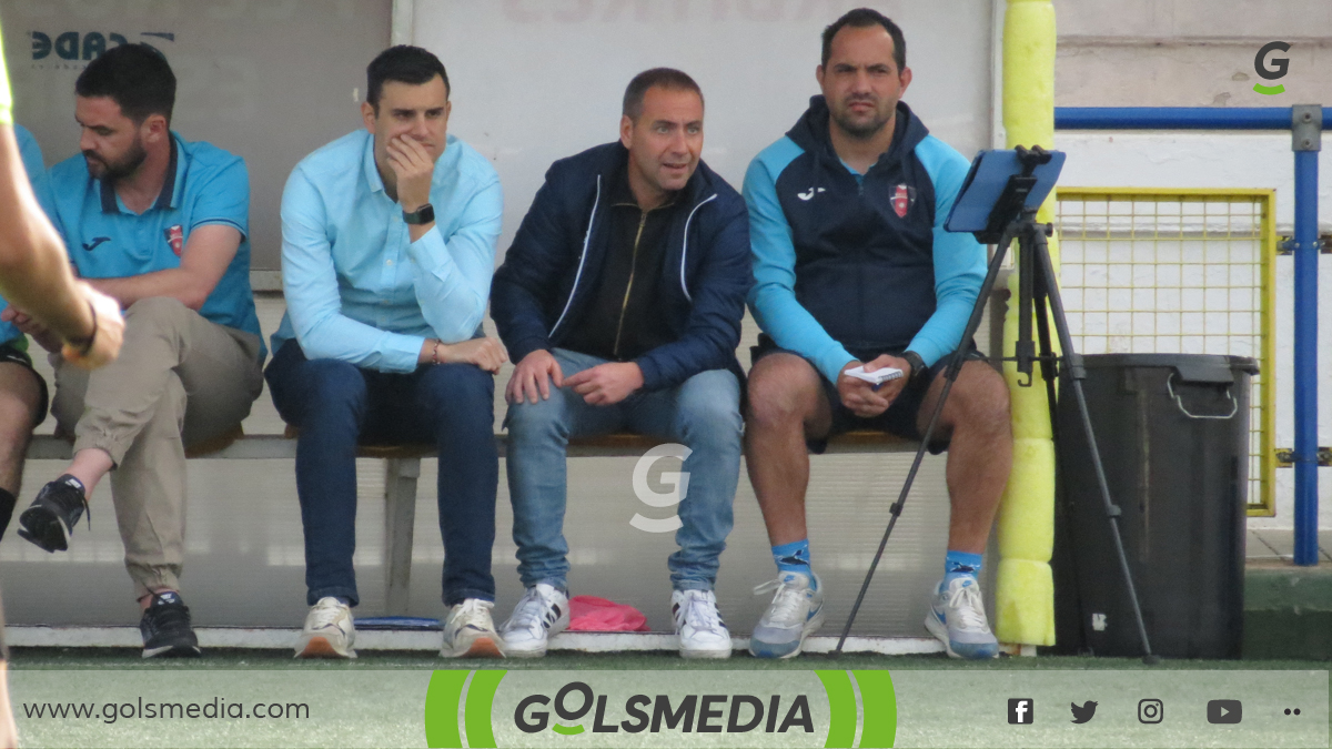 Santi Marín, entrenador del Manises CF.