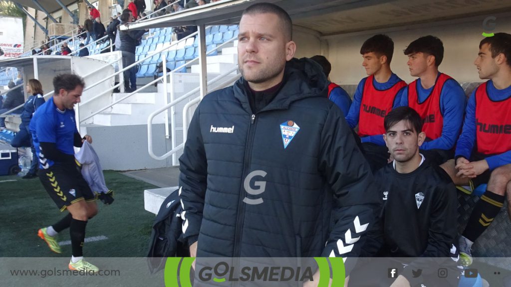 José Manuel Ruíz, entrenador del CFI Alicante.