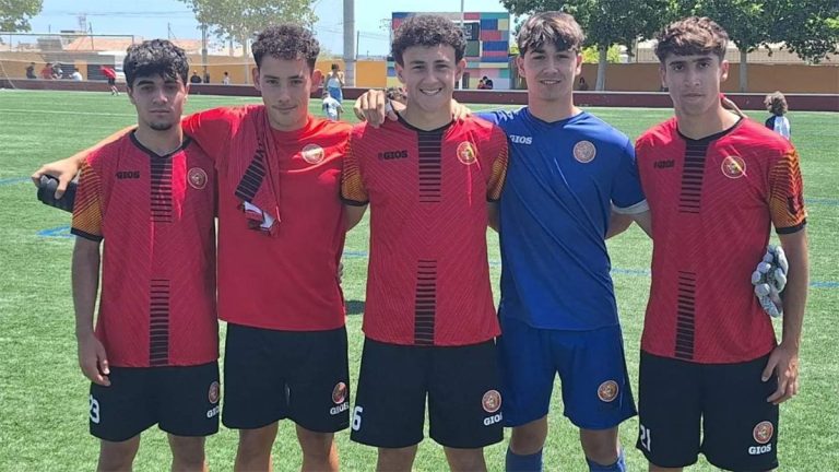 Debutantes del FC Jove Español