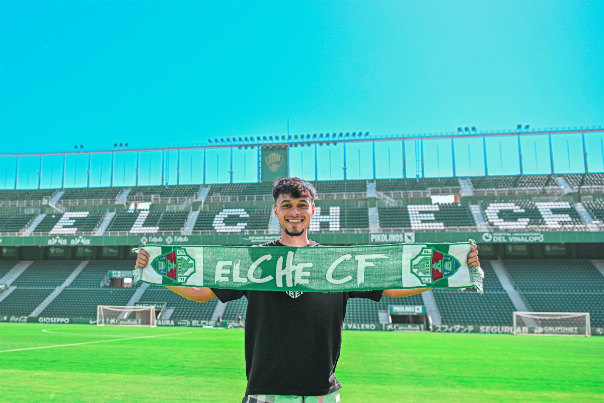 Rafa Nuñez, jugador del Elche Ilicitano. Foto: Elche CF. 