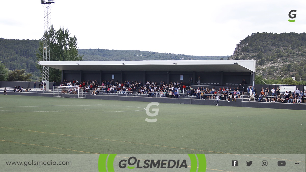 Beltrán Báguena, campo del CD Buñol.