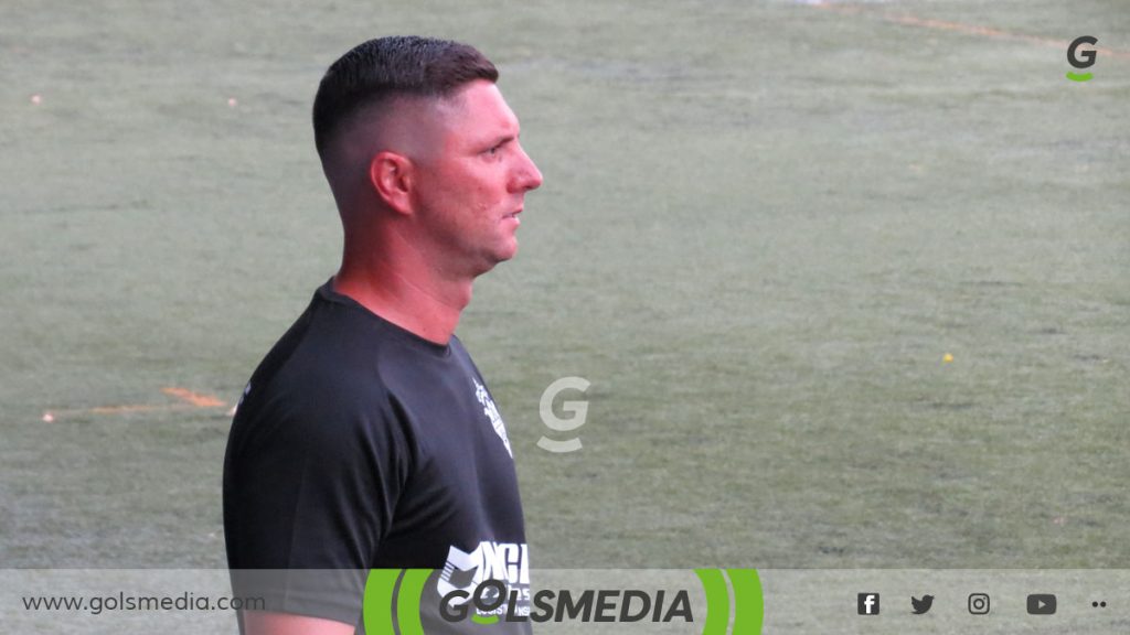 Álvaro Ortí, entrenador del Paiporta CF.