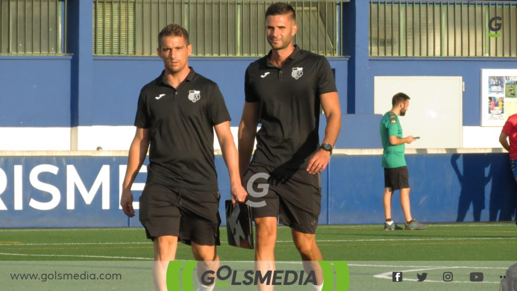 Carlos Ortí, entrenador del Ribarroja CF.