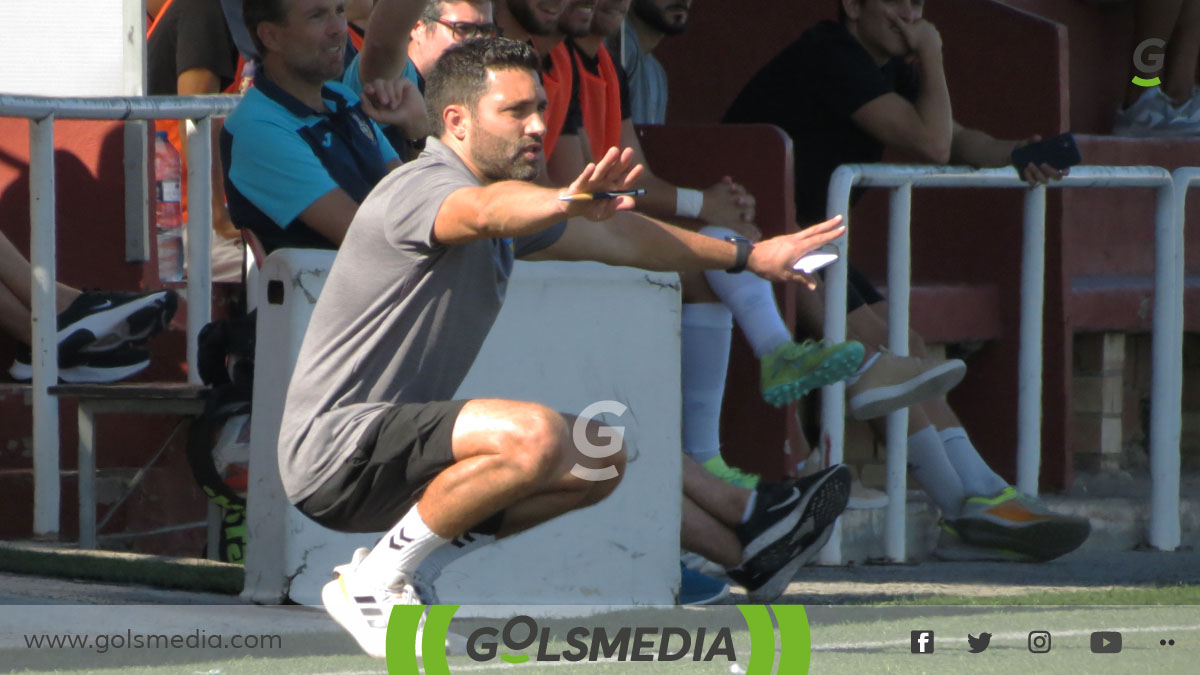 Alejandro San Isidro, entrenador del CD Buñol.