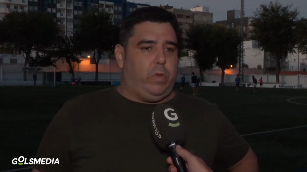 Juan Castillo, entrenador del Novelda Unión.