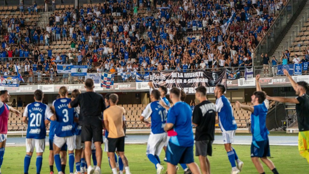 Equipo y afición del Xerez CD