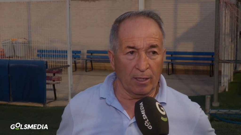 Agustín González, entrenador del SC Requena. Foto: SC Requena.