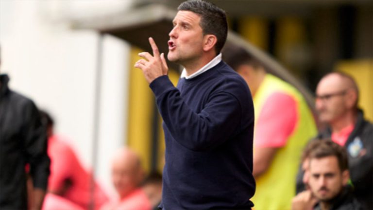 Gerard Albadalejo, entrenador del CF Badalona. Foto. CF Badalona.