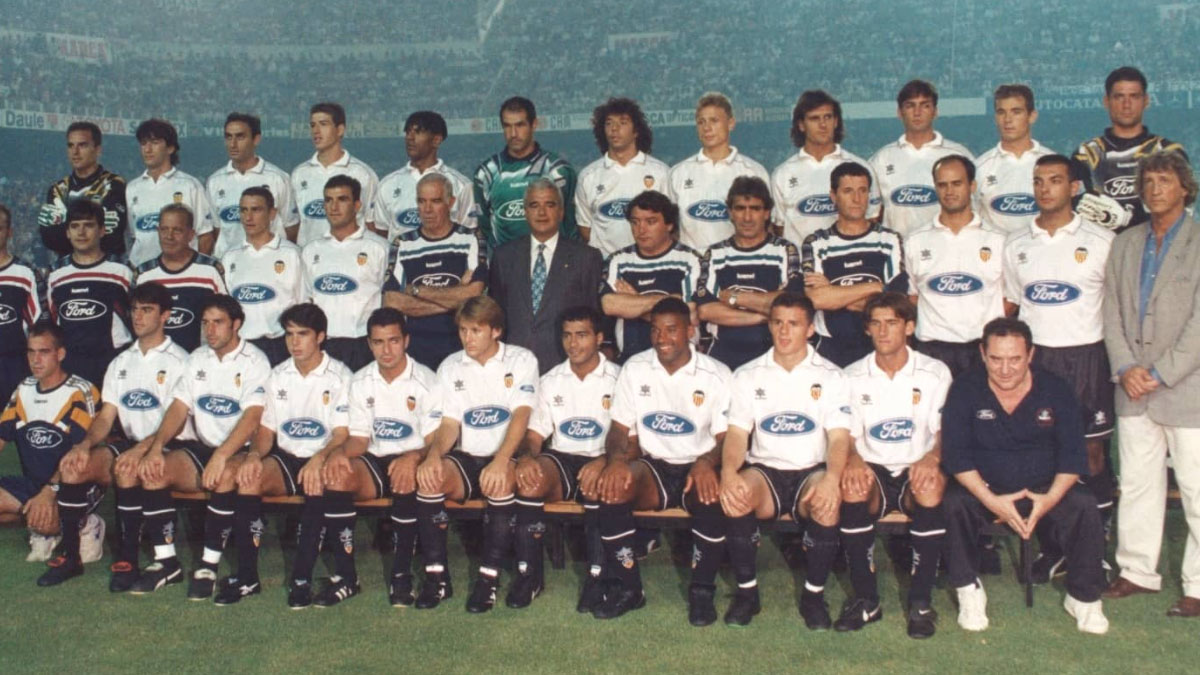 La plantilla del Valencia CF 1995-96. Foto: Valencia CF. 